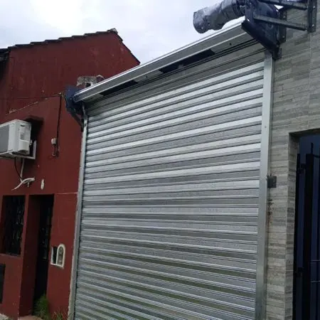 Cortina Metálica Foto